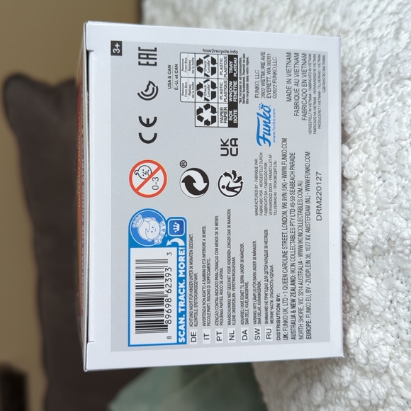 Stranger Things Mike Funko Pop NEW 1239 - Picture 6 of 7